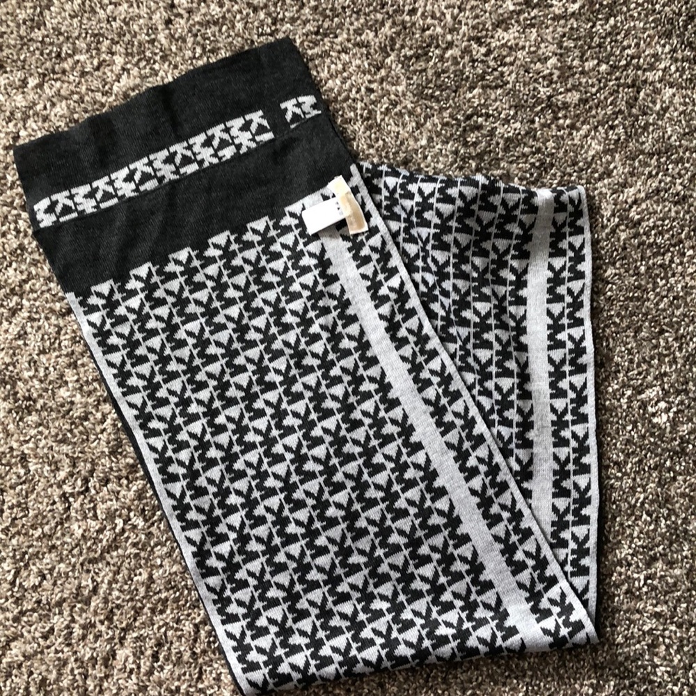 Michael Kors scarf